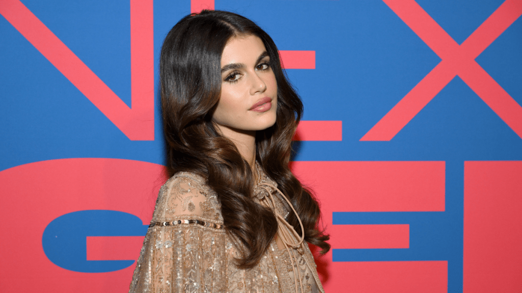 Kaia Gerber Valentino tulle cape dress THR 2024 next gen